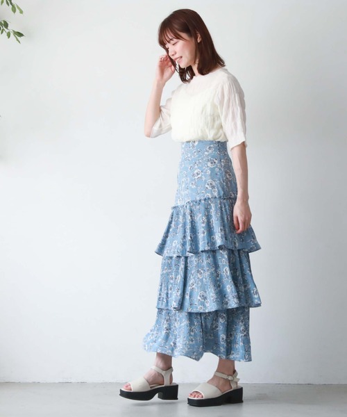 archives（アルシーヴ）の「花柄アシメプリーツティアードスカート（スカート・レディース・ブラック/アイボリー/ブルー・MEDIUM）」の19枚目の写真