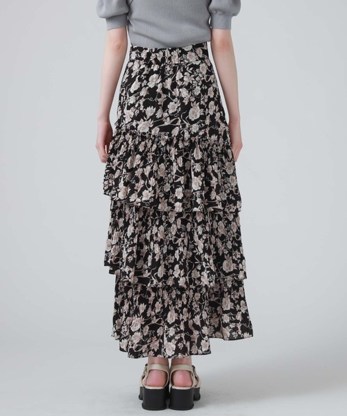 archives（アルシーヴ）の「花柄アシメプリーツティアードスカート（スカート・レディース・ブラック/アイボリー/ブルー・MEDIUM）」の9枚目の写真