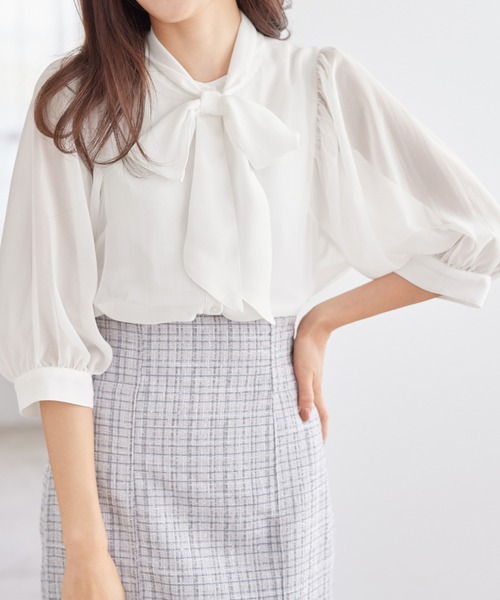 alotta(アロッタ)の「インナー付パフ袖ギャザーボウタイブラウス(シャツ/ブラウス・レディース・ライトグレー/ラベンダー/ライトブルー/ホワイト/ベビーピンク/ブラック・LARGE/XXXX-LARGE/XXX-LARGE/MEDIUM/X-LARGE/XX-LARGE)」の10枚目の写真