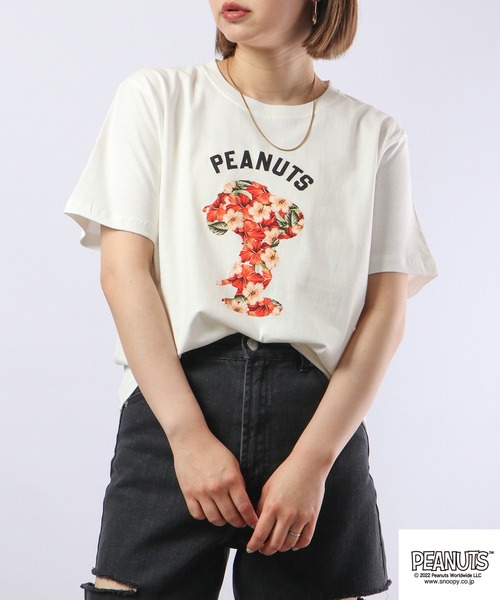 PEANUTS（ピーナッツ）の「PEANUTS スヌーピー フォト Tシャツ 半袖（Tシャツ/カットソー・レディース・オフホワイト/ネイビー/ブルーグレー/チャコール/レモンイエロー/ピンク・L/S/M）」の2枚目の写真