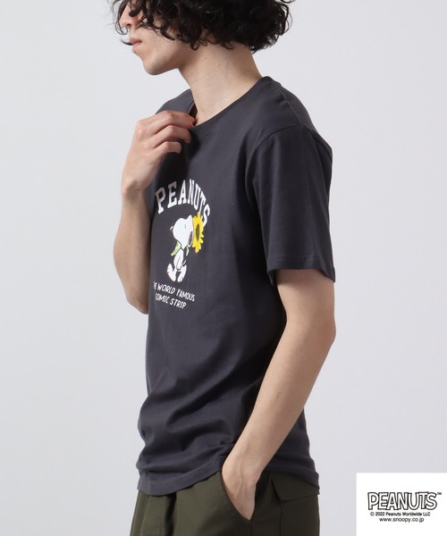 PEANUTS（ピーナッツ）の「PEANUTS スヌーピー フォト Tシャツ 半袖（Tシャツ/カットソー・レディース・オフホワイト/ネイビー/ブルーグレー/チャコール/レモンイエロー/ピンク・L/S/M）」の18枚目の写真