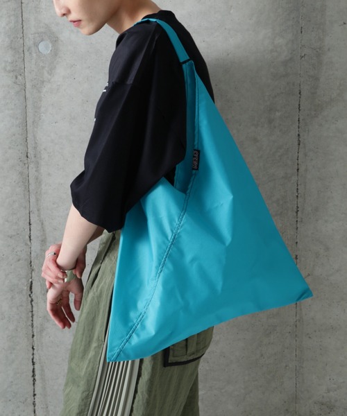 MELO（メロ）の「(MELO)トライアングル型トートバッグ（トートバッグ・レディース・ブラック/ピンク/ブルー・FREE）」の2枚目の写真