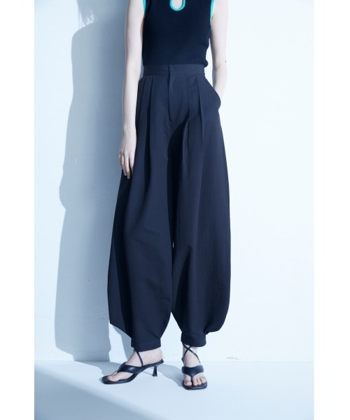 PLUS(プラス)の「【PLUS】ALADDIN BALLOON PT/【PLUS】アラジンバルーンパンツ(その他パンツ・レディース・ブラック/ホワイト・SMALL/MEDIUM)」の19枚目の写真