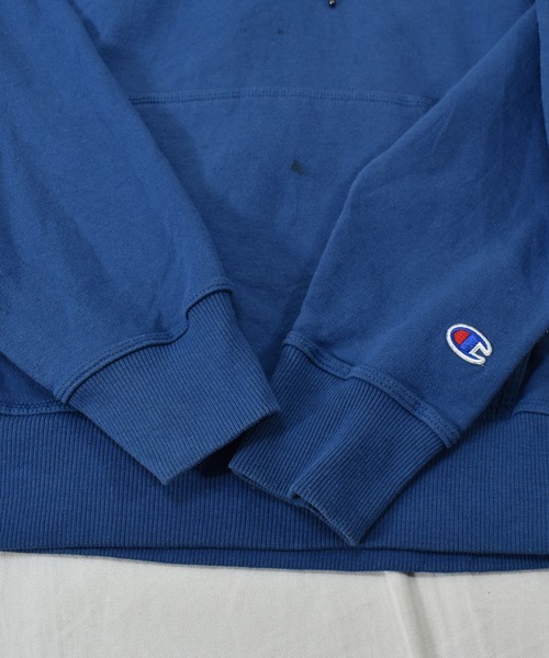 Champion(チャンピオン)の「【ヴィンテージ古着】Champion / チャンピオン ロゴ スウェットパーカー(パーカー・メンズ・ブルー・MEDIUM)」の7枚目の写真