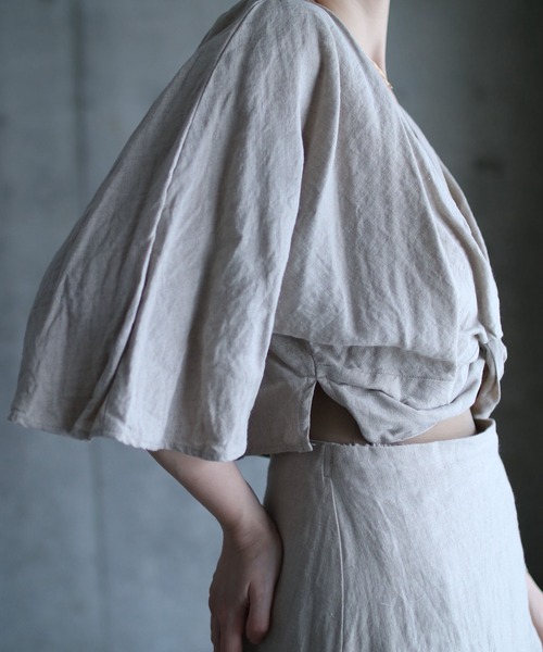 k3&co.（ケイスリーアンドコー）の「SHORT BLOUSE（シャツ/ブラウス・レディース・チャコール/ベージュ・ONE SIZE）」の12枚目の写真