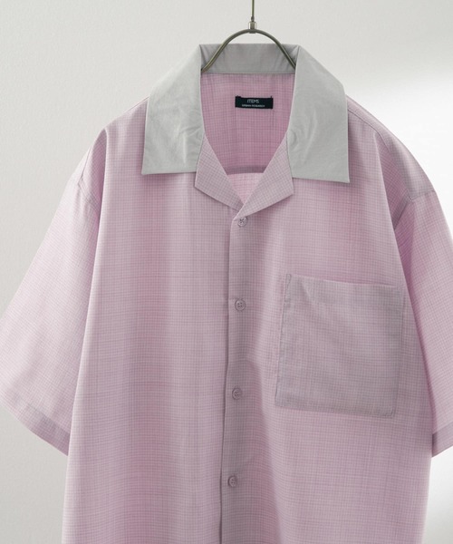 ITEMS URBANRESEARCH(アイテムズ アーバンリサーチ)の「ドライリップクレリックショートスリーブシャツ(シャツ/ブラウス・メンズ・グレー/ピンク/グリーン・MEDIUM/LARGE)」の1枚目の写真