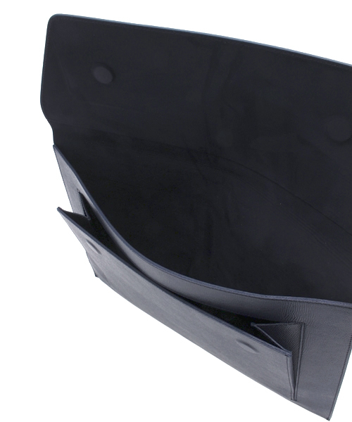 WHO'S WHO gallery（フーズフーギャラリー）の「【TABLETALK】ウェルダークラッチ（クラッチバッグ・メンズ・ベージュ/ネイビー/グレー/ブラック・FREE）」の11枚目の写真