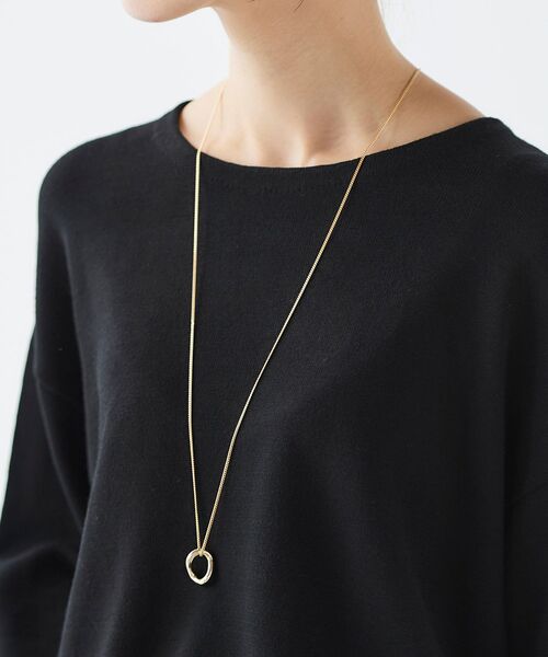 le.coeur blanc（ルクールブラン）の「ニュアンスフープロングネックレス（ネックレス・レディース・シルバー/ゴールド・FREE）」の8枚目の写真