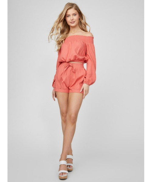Guess(ゲス)の「Ilar Linen Off Shldr Top オフショルダートップス (シャツ/ブラウス・レディース・ピンク/ホワイト・X-SMALL/SMALL)」の5枚目の写真
