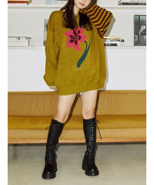 jouetie（ジュエティ）の「フラワーモチーフジャカードニット（ニット/セーター・レディース・ブルー/イエロー/ブラック・MEDIUM）」の7枚目の写真