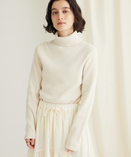 CRAFT STANDARD BOUTIQUE（クラフトスタンダードブティック）の「リブタートルネックニットプルオーバー（ニット/セーター・レディース・レッド/マスタード/アイボリー/ブルー/ネイビー/ブラック・L/M）」の2枚目の写真