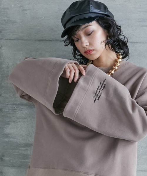 GEVS.(ジェイヴィス)の「<大きいサイズ> ワイドスリーブ裏起毛プルオーバー GEVS.(スウェット・レディース・モカ/ブラック・3L/5L/4L/LL/L)」の5枚目の写真