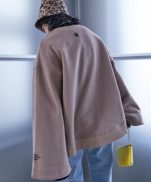 GEVS.(ジェイヴィス)の「<大きいサイズ> ワイドスリーブ裏起毛プルオーバー GEVS.(スウェット・レディース・モカ/ブラック・3L/5L/4L/LL/L)」の8枚目の写真