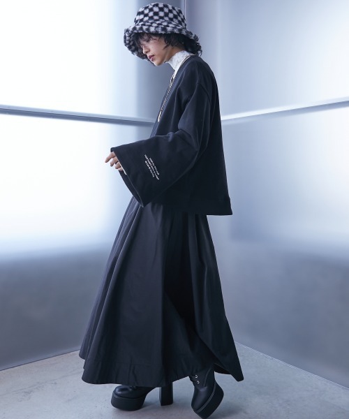 GEVS.(ジェイヴィス)の「<大きいサイズ> ワイドスリーブ裏起毛プルオーバー GEVS.(スウェット・レディース・モカ/ブラック・3L/5L/4L/LL/L)」の16枚目の写真