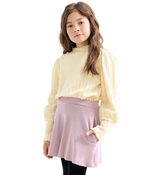 Bee des Bee(ビーデスビー)の「模様編み風ハイネックプルオーバー(その他トップス・キッズ・パープル系/アイボリー/ブラック/モカ・110cm/140cm/120cm/150cm/130cm/100cm)」の2枚目の写真