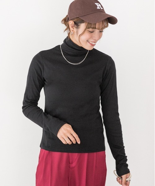 ad thie(アドティエ)の「滑らかストレッチ素材 プレーンタートル(Tシャツ/カットソー・レディース・ブラック/ピンク/ブラウン/チャコール/オフホワイト/ナチュラル・FREE/LL)」の11枚目の写真