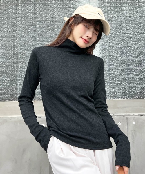 ad thie(アドティエ)の「滑らかストレッチ素材 プレーンタートル(Tシャツ/カットソー・レディース・ブラック/ピンク/ブラウン/チャコール/オフホワイト/ナチュラル・FREE/LL)」の15枚目の写真