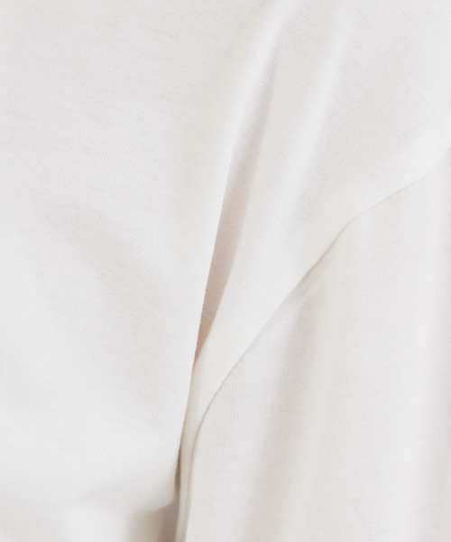 abahouse mavie（アバハウスマヴィ）の「ロゴロンＴ（Tシャツ/カットソー・レディース・ホワイト系その他2/ホワイト系その他/ブラック/サックスブルー/ホワイト系その他3/チャコールグレー/その他・フリー）」の19枚目の写真