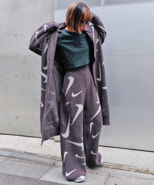 NIKE(ナイキ)の「NIKE Women's Loose Long Knit Cardigan / ナイキ ウィメンズ ルーズ ロング ニット カーディガン 【SP】(カーディガン/ボレロ・レディース・ブラウン・S/L/M)」の7枚目の写真