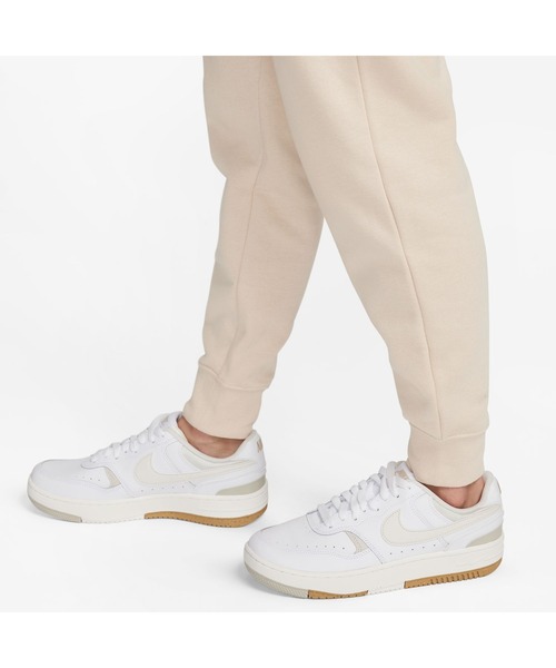 NIKE(ナイキ)の「ナイキ NIKE ナイキ NSW クラブ フリース MR STD パンツ(その他パンツ・レディース・サンドグレー/オレンジ/ブラック・L/S/M/XL)」の5枚目の写真
