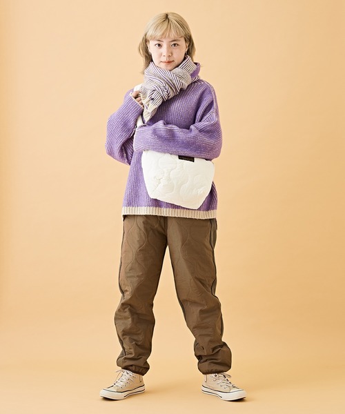 CUBE SUGAR(キューブシュガー)の「リバーシブルニットマフラー(マフラー・レディース・パープル/ネイビー/ホワイト/ブラック・M)」の8枚目の写真