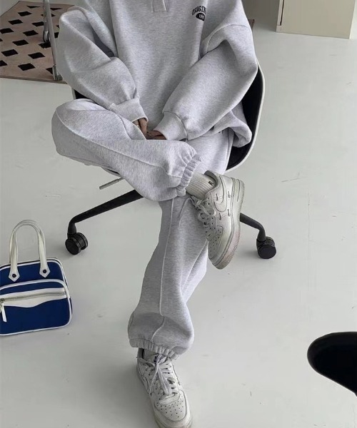 MYMOOD.（マイムード）の「【上下2点セット】ワンポイント 裏起毛スウェットセットアップ ルームウェア（その他ルームウェア・レディース・ブラック/グレー・FREE）」の6枚目の写真