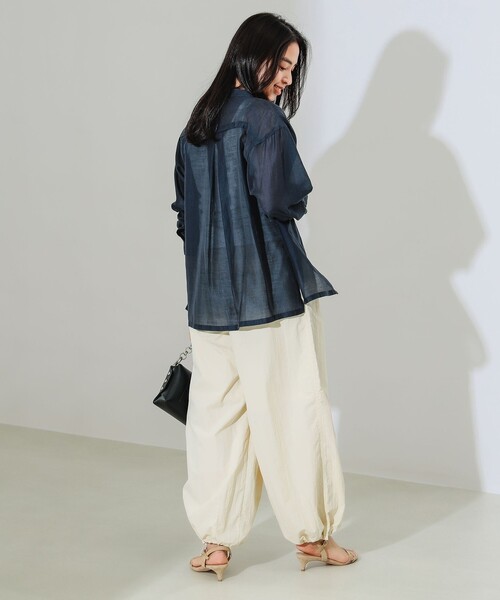 B:MING by BEAMS(ビーミングバイビームス)の「B:MING by BEAMS / シアー ブラウス(シャツ/ブラウス・レディース・オフホワイト/ネイビー/ブラウン系その他・MEDIUM/SMALL)」の12枚目の写真