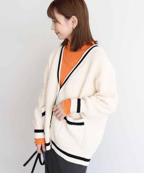 AMERICAN HOLIC(アメリカンホリック)の「エコカルットチルデンVネックニットカーディガン<エコ・軽い・ニット>(カーディガン/ボレロ・レディース・アイボリー/ブラック・L/M)」の22枚目の写真