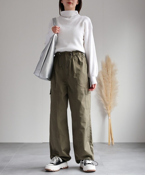 sakishimatokyo(サキシマトーキョー)の「ボリュームスリーブ ボトルネックニットTOPS/ボリューム袖トップス(ニット/セーター・レディース・ホワイト/ブラック/ライトベージュ/モカ・FREE)」の6枚目の写真