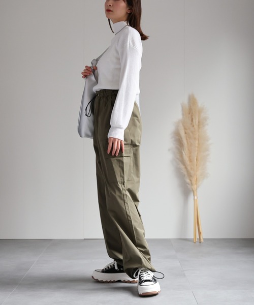 sakishimatokyo(サキシマトーキョー)の「ボリュームスリーブ ボトルネックニットTOPS/ボリューム袖トップス(ニット/セーター・レディース・ホワイト/ブラック/ライトベージュ/モカ・FREE)」の9枚目の写真