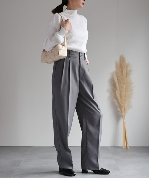 sakishimatokyo(サキシマトーキョー)の「ボリュームスリーブ ボトルネックニットTOPS/ボリューム袖トップス(ニット/セーター・レディース・ホワイト/ブラック/ライトベージュ/モカ・FREE)」の12枚目の写真