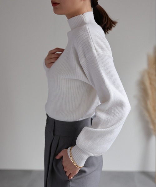 sakishimatokyo(サキシマトーキョー)の「ボリュームスリーブ ボトルネックニットTOPS/ボリューム袖トップス(ニット/セーター・レディース・ホワイト/ブラック/ライトベージュ/モカ・FREE)」の20枚目の写真