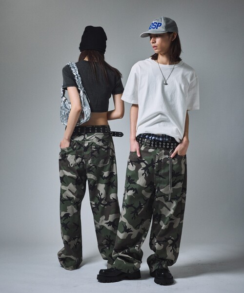 FREAK'S STORE（フリークスストア）の「限定展開 MR HEARTS/ミスターハーツ VINTAGE WASH WIDE STRAIGHT DENIM（デニムパンツ・メンズ・ライトインディゴブルー/インディゴブルー/ブラック/ブラウン/パープル/チャコールグレー/カモフラージュ/レオパード・SMALL/MEDIUM/LARGE）」の17枚目の写真