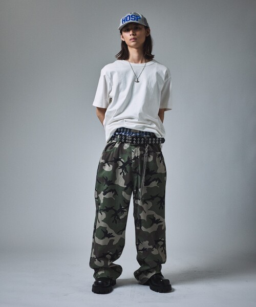 FREAK'S STORE（フリークスストア）の「限定展開 MR HEARTS/ミスターハーツ VINTAGE WASH WIDE STRAIGHT DENIM（デニムパンツ・メンズ・ライトインディゴブルー/インディゴブルー/ブラック/ブラウン/パープル/チャコールグレー/カモフラージュ/レオパード・SMALL/MEDIUM/LARGE）」の21枚目の写真