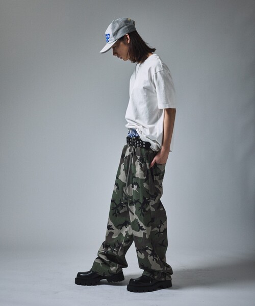 FREAK'S STORE（フリークスストア）の「限定展開 MR HEARTS/ミスターハーツ VINTAGE WASH WIDE STRAIGHT DENIM（デニムパンツ・メンズ・ライトインディゴブルー/インディゴブルー/ブラック/ブラウン/パープル/チャコールグレー/カモフラージュ/レオパード・SMALL/MEDIUM/LARGE）」の22枚目の写真