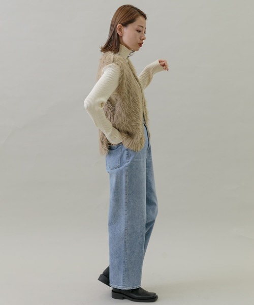 URBAN RESEARCH Sonny Label(アーバンリサーチサニーレーベル)の「フェザーニットベスト(ベスト・レディース・ベージュ系その他/チャコールグレー・FREE)」の20枚目の写真