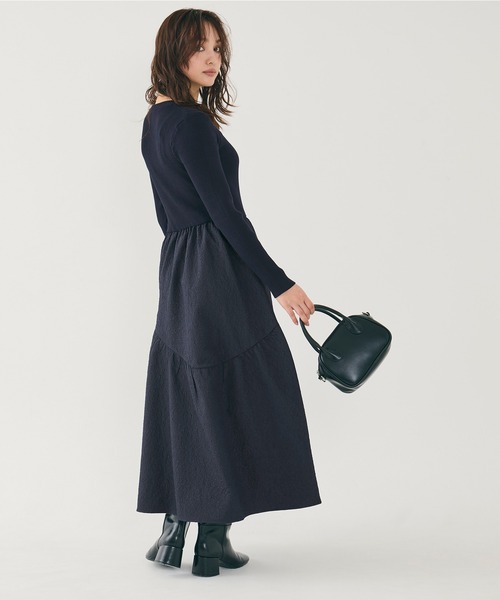 coca（coca）（コカ）の「上品エンボスニットドッキングワンピース（ワンピース・レディース・ネイビー/ブラック・ONE SIZE）」の12枚目の写真