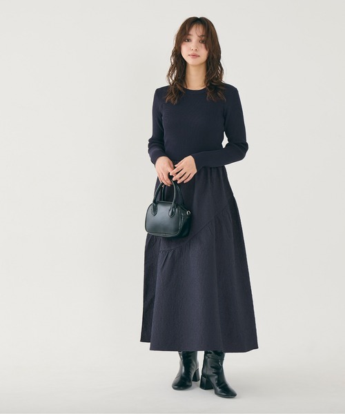 coca（coca）（コカ）の「上品エンボスニットドッキングワンピース（ワンピース・レディース・ネイビー/ブラック・ONE SIZE）」の13枚目の写真