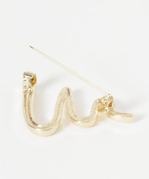 SMELLY（スメリー）の「メタルウェーブブローチ（ブローチ/コサージュ・レディース・ゴールド・-）」の4枚目の写真