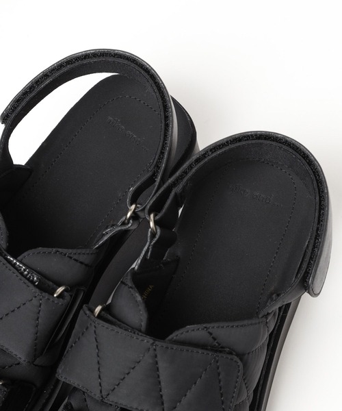 niko and...（ニコアンド）の「オリジナルキルティングサンダル（サンダル・レディース・ブラック/アイボリー・LARGE/MEDIUM/SMALL）」の3枚目の写真