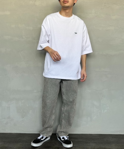 TOWNCRAFT（タウンクラフト）の「[TOWN CRAFT/タウンクラフト・THE FOX/ザフォックス] 別注 ワンポイントロゴワッペン ビッグシルエットTシャツ（Tシャツ/カットソー・レディース・ブラック/アッシュグレー/ブルーグレー/ホワイト/ピンク・M/L/S）」の19枚目の写真