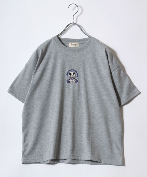 Disney（ディズニー）の「DISNEY（ディズニー）キャラクタープリント・ワンポイント半袖Tシャツ レディース/ミッキーマウス/ミニーマウス（Tシャツ/カットソー・レディース・ダークブルー/ネイビー/モカ/ブルー系その他/ホワイト系その他/ワインレッド/グリーン/グレイッシュベージュ/アイボリー/ホワイト系その他2/グレー/レモンイエロー・M/L）」の22枚目の写真