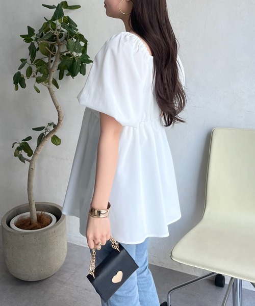 prose verse(プロズヴェール)の「フロントタックパフスリーブペプラムブラウス(シャツ/ブラウス・レディース・オフホワイト/ブラック・MEDIUM)」の6枚目の写真