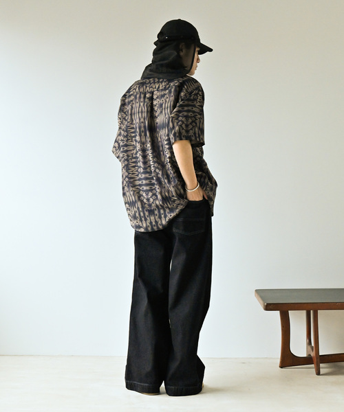 JOURNAL STANDARD（ジャーナルスタンダード）の「”吸水速乾 / 通気性” EVALETメッシュ ストレッチウォッシャブル モダンS/Sシャツ（シャツ/ブラウス・メンズ・ブラック系その他/ベージュ系その他/レッド系その他/オレンジ/ベージュ・SMALL/MEDIUM/LARGE）」の9枚目の写真