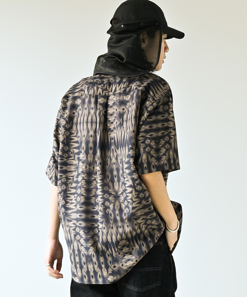 JOURNAL STANDARD（ジャーナルスタンダード）の「”吸水速乾 / 通気性” EVALETメッシュ ストレッチウォッシャブル モダンS/Sシャツ（シャツ/ブラウス・メンズ・ブラック系その他/ベージュ系その他/レッド系その他/オレンジ/ベージュ・SMALL/MEDIUM/LARGE）」の12枚目の写真