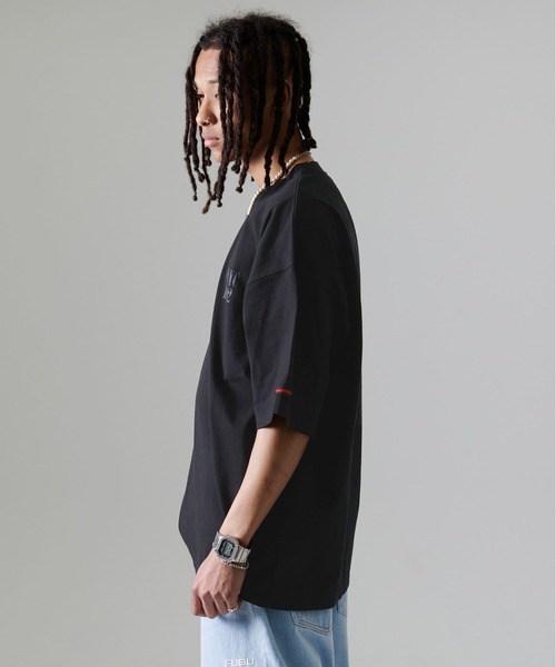 FUBU（ フブ）の「FUBU フブ ブランド ロゴ NY ニューヨーク バックプリント アメカジ 半袖 Tシャツ ティーシャツ（Tシャツ/カットソー・メンズ・ブラック/ホワイト・XL/L/M/XXL）」の15枚目の写真