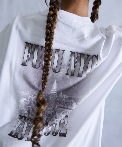 FUBU（ フブ）の「FUBU フブ ブランド ロゴ NY ニューヨーク バックプリント アメカジ 半袖 Tシャツ ティーシャツ（Tシャツ/カットソー・メンズ・ブラック/ホワイト・XL/L/M/XXL）」の5枚目の写真