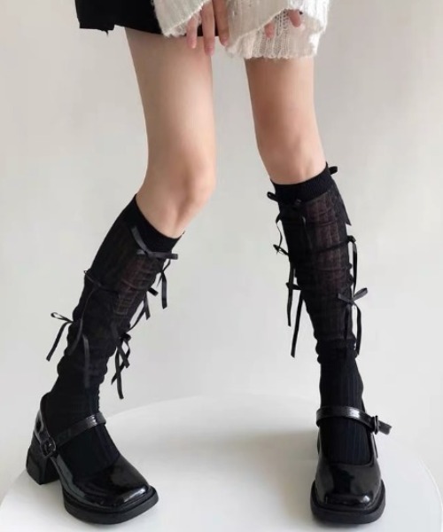 .KOM（ドットコム）の「A'GEM/9 × .kom 『.KOM/ドットケーオーエム』 リボンハイソックス（ソックス/靴下・レディース・ライトグレー/ブラック/アイボリー/ホワイト・FREE）」の6枚目の写真