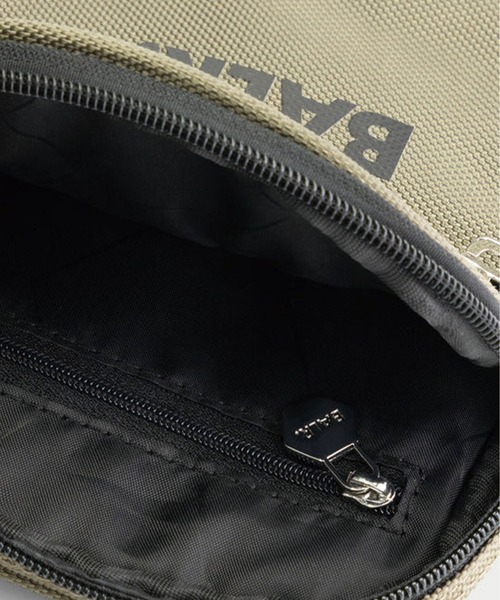 BALR.（ボーラー）の「U-SERIES SMALL CROSS BODY BAG（ショルダーバッグ・メンズ・ブラック/カーキ・FREE）」の6枚目の写真