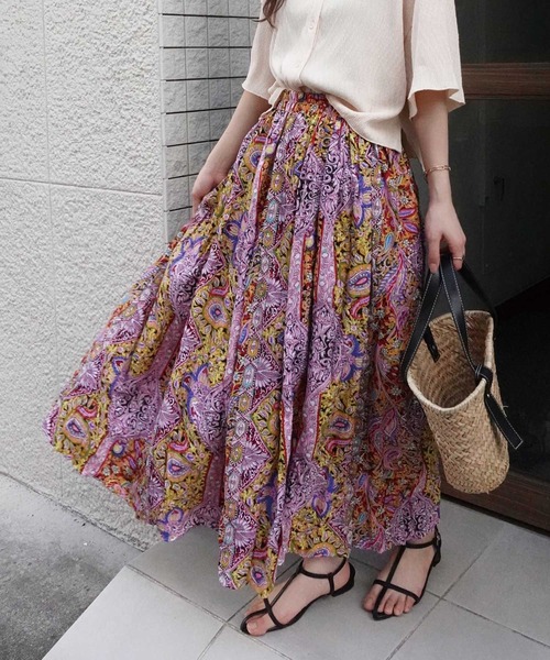 CORNERS(コーナーズ)の「エスニック花柄ロングスカート(スカート・レディース・ピンク/グリーン/ブルー/ブラック・M)」の5枚目の写真